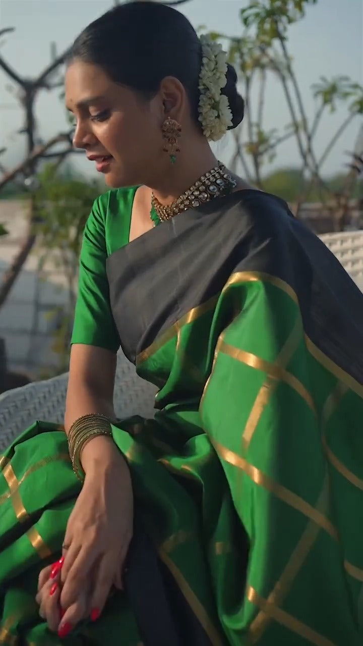 Perfect Green Banarasi Soft Silk Saree