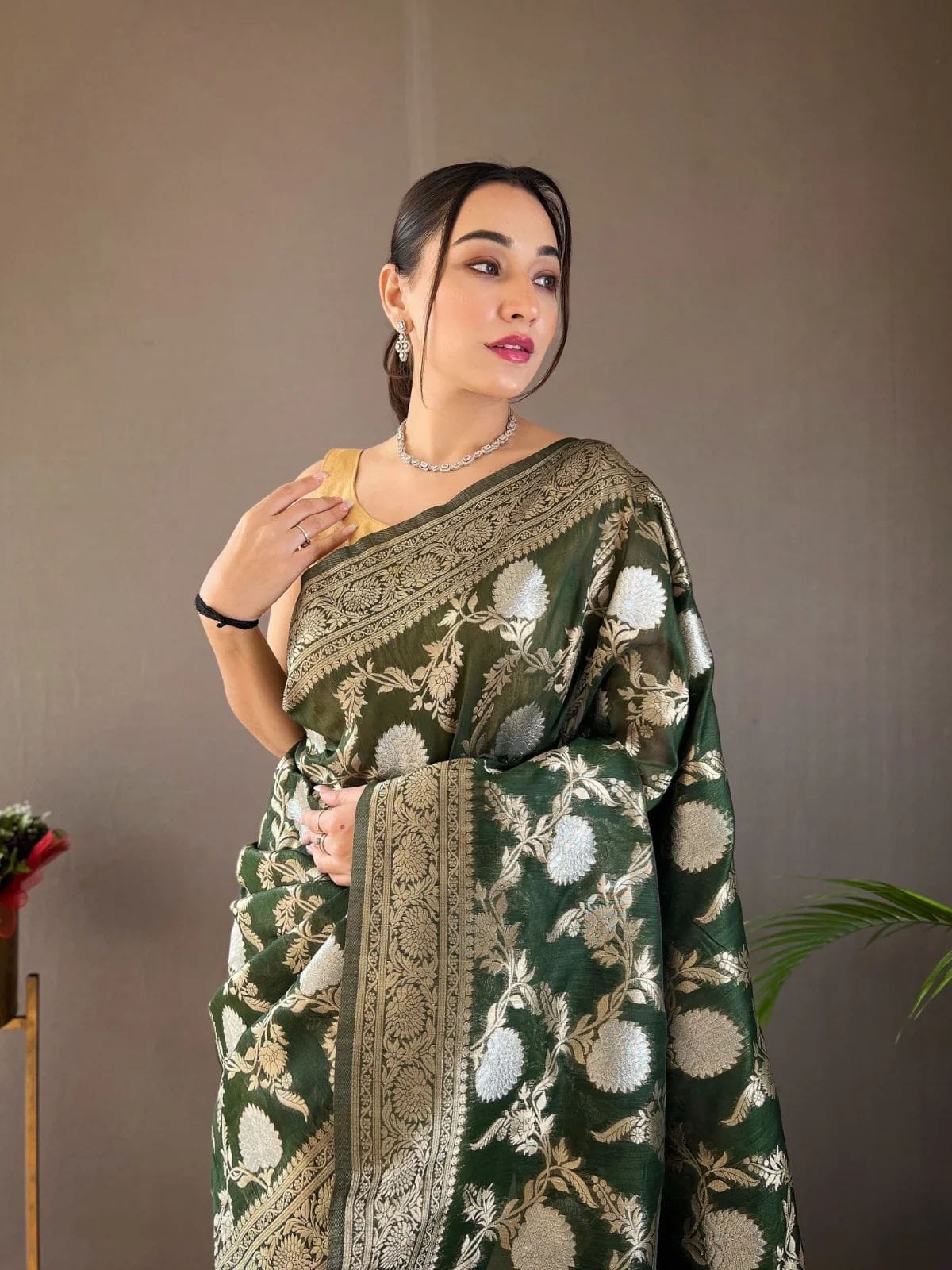Winderful Authentic Banarasi Soft Silk Saree