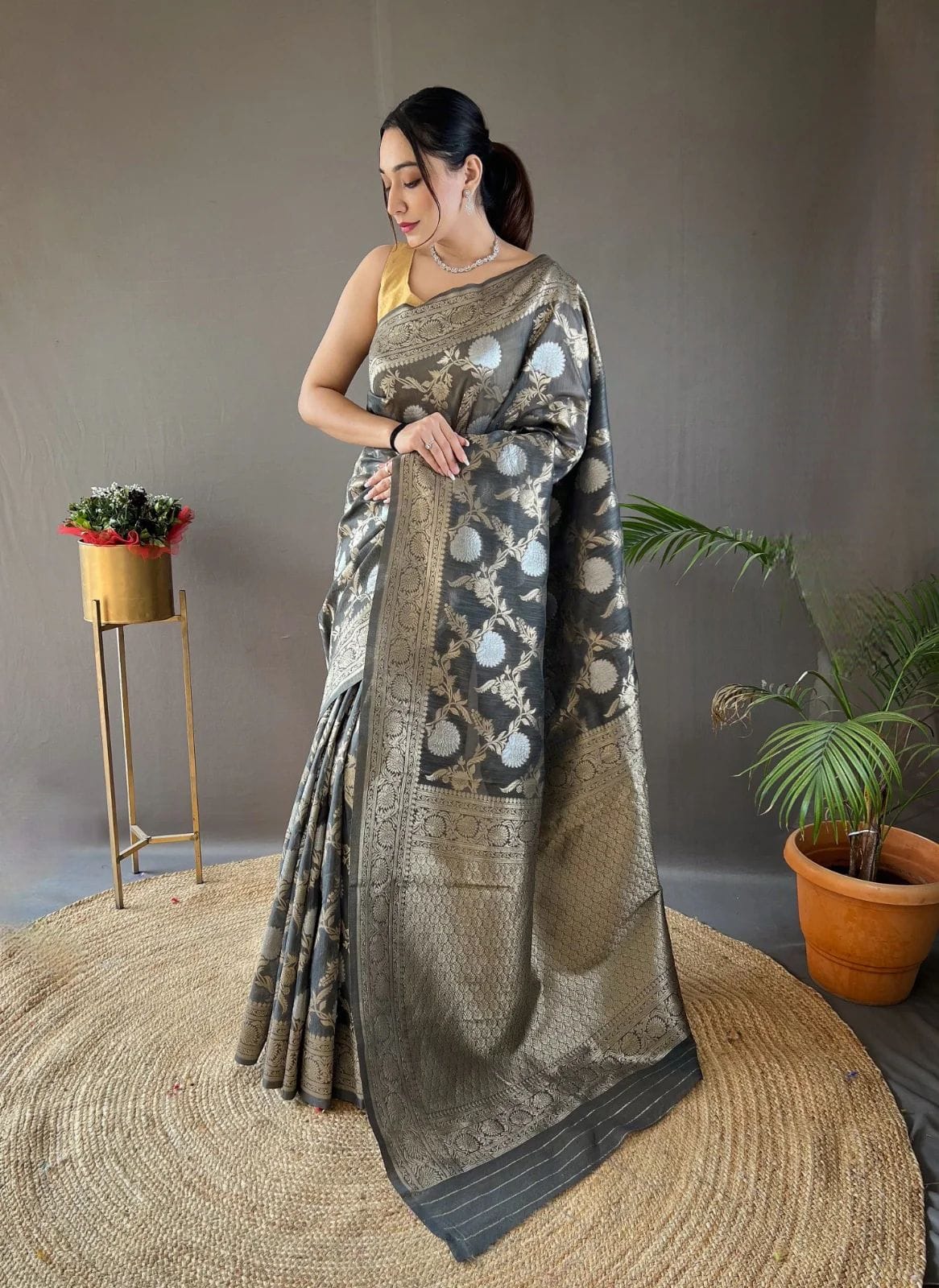 Winderful Authentic Banarasi Soft Silk Saree