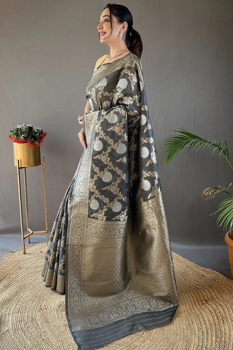 Winderful Authentic Banarasi Soft Silk Saree