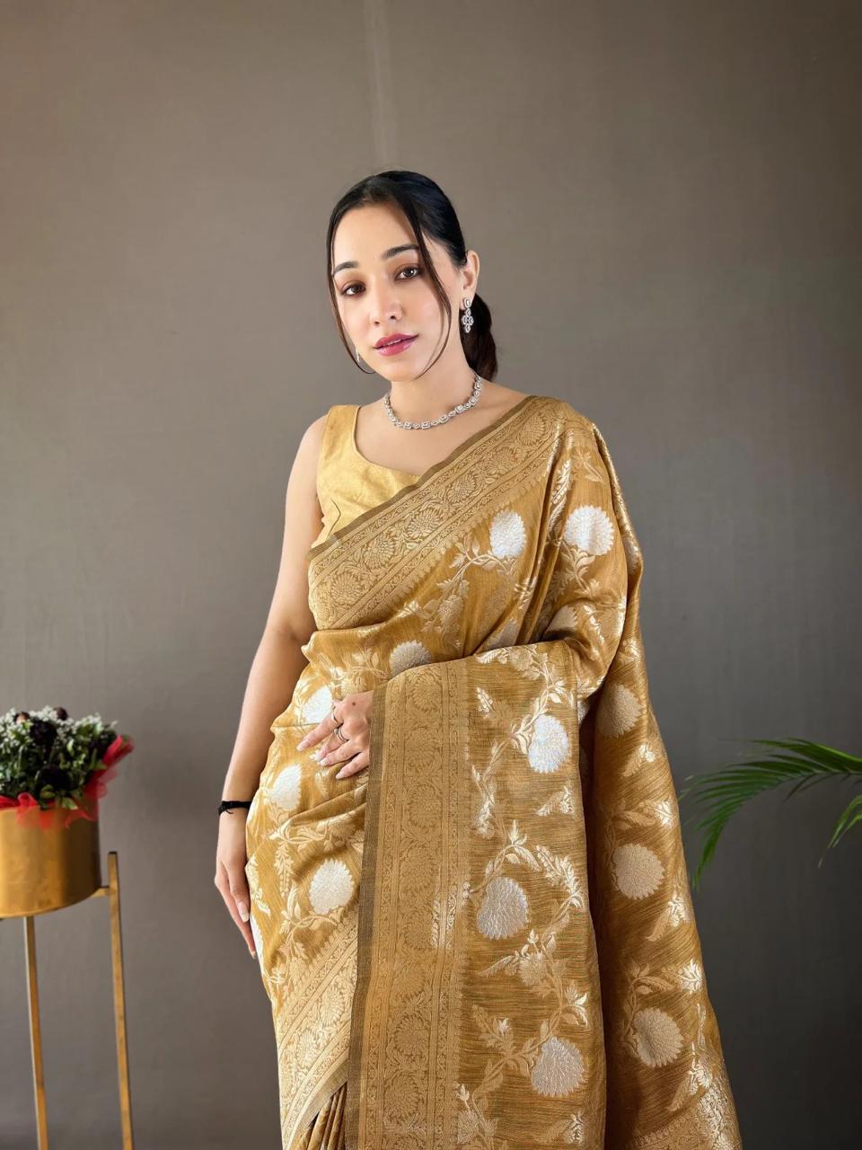 Winderful Authentic Banarasi Soft Silk Saree