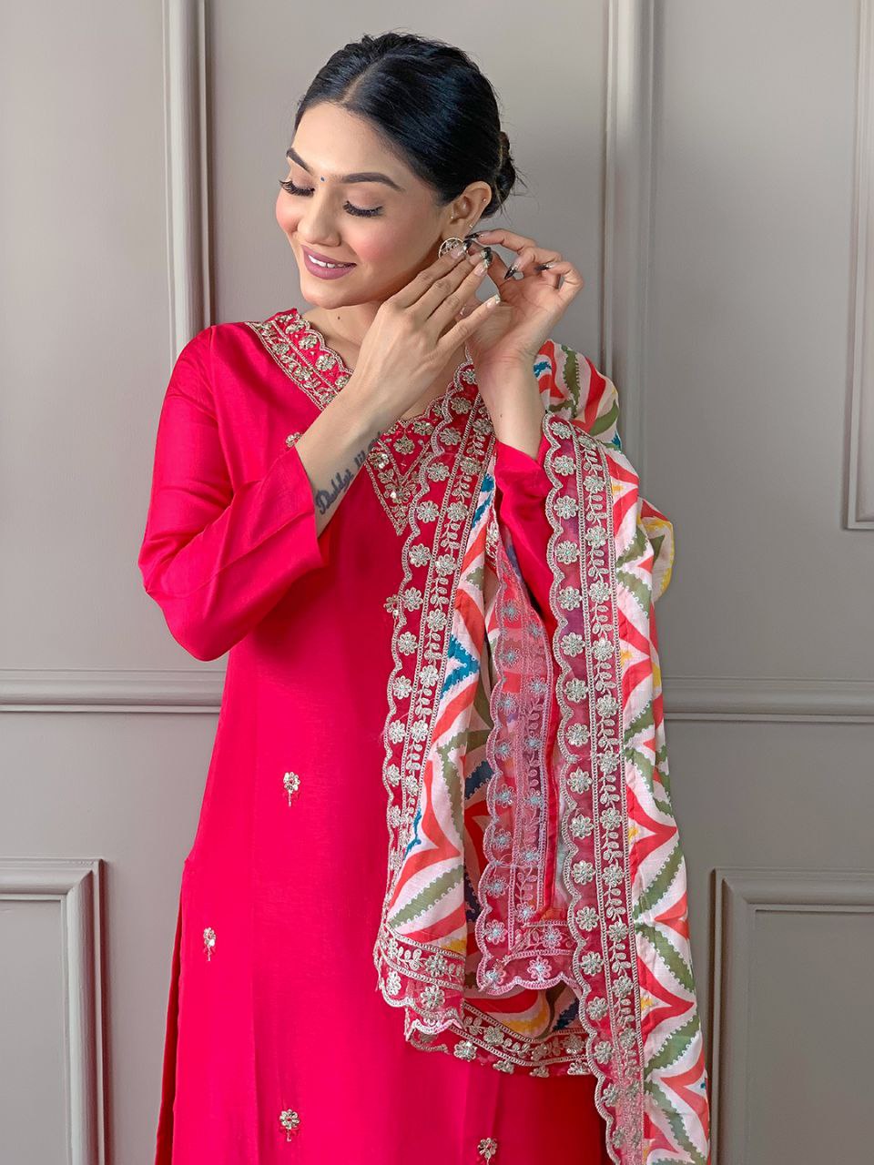 Colorful Duppata And V Neck Beautiful Kurta Set