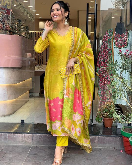 Yellow Floral Beautiful Design Kurta Set