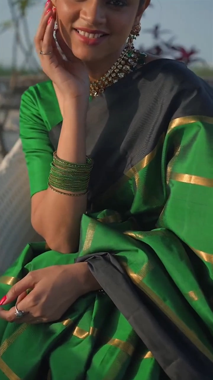Perfect Green Banarasi Soft Silk Saree